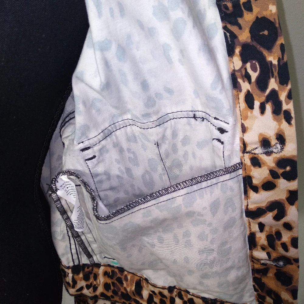 LuLaRoe Kenny Leopard Print Long Sleeve Jacket- Women's Size Medium - Picture 9 of 11